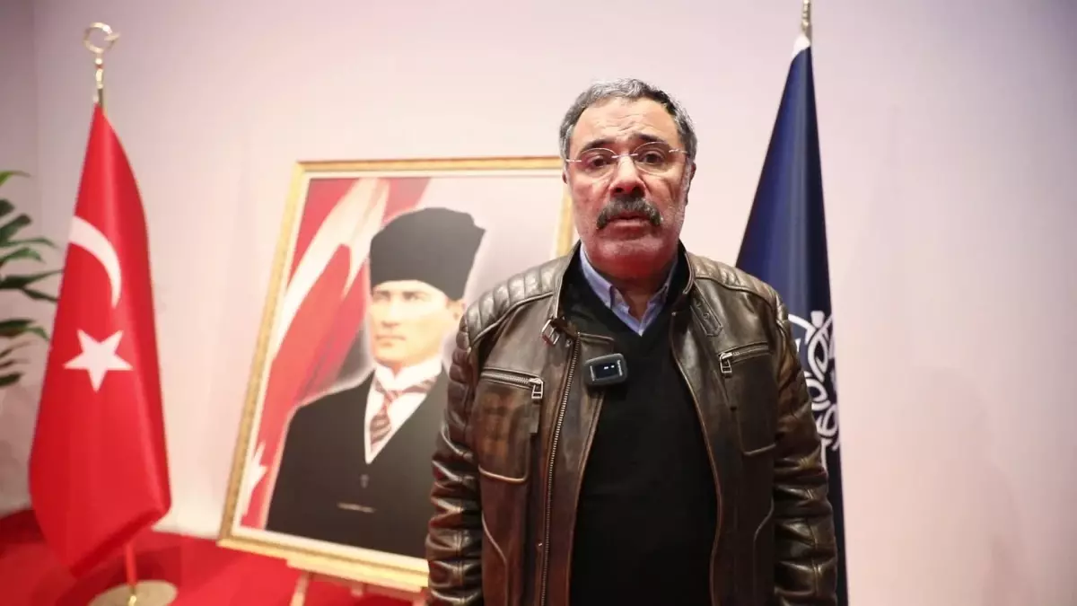 Aydın Kitap Fuarı’nda Ahmet Ümit Rüzgarı