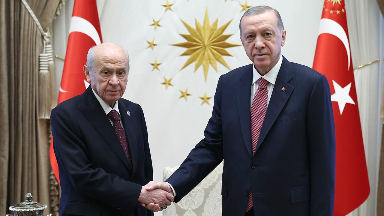 MHP Genel Başkanı Bahçeli’den Cumhurbaşkanı Erdoğan’a tebrik telefonu