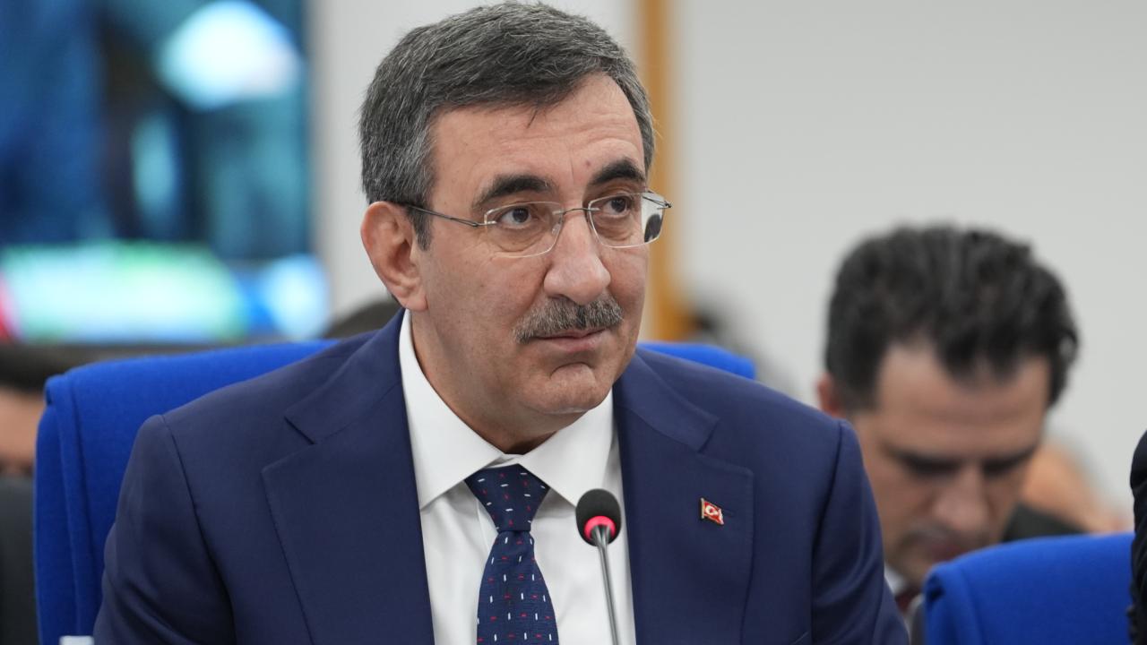 Cumhurbaşkanı Yardımcısı Yılmaz’dan, Cumhurbaşkanı Erdoğan ve ailesine yönelik hakaretlere tepki